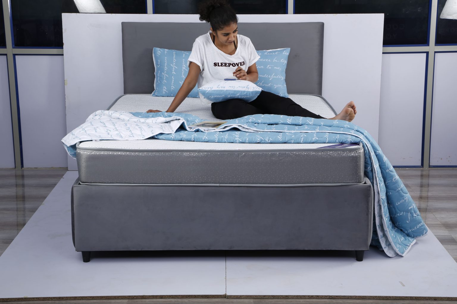 How Your Mattress Affects REM Sleep and Why It Matters Restolex